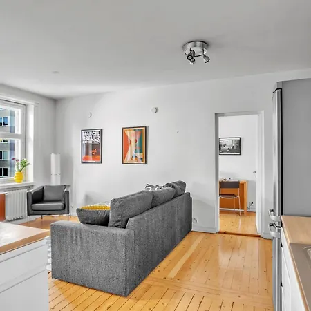 The Area W Free Parking Garage, 200m Tram And Bus Apartment Helsinki